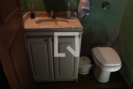 Casa à venda com 270m², 3 quartos e 2 vagasBanheiro de serviço