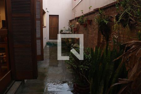 Casa à venda com 270m², 3 quartos e 2 vagasÁrea externa