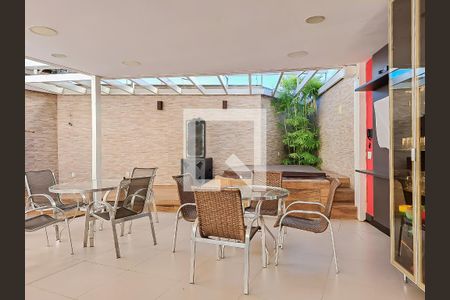 Casa à venda com 200m², 4 quartos e 4 vagas Casa à venda com 200m², 4 quartos e 4 vagasChurrasqueira