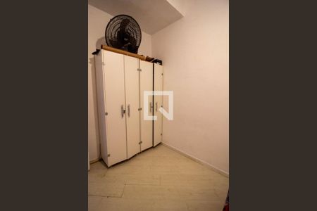 Apartamento à venda com 55m², 2 quartos e sem vaga Apartamento à venda com 55m², 2 quartos e sem vagaQuarto de Serviço