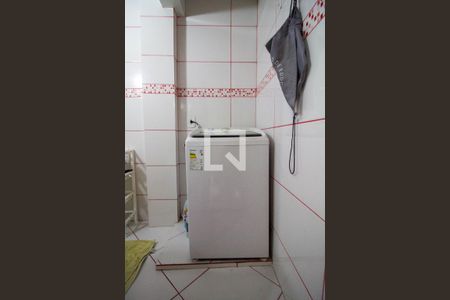 Apartamento à venda com 55m², 2 quartos e sem vaga Apartamento à venda com 55m², 2 quartos e sem vagaBanheiro Social
