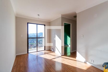 Sala de apartamento à venda com 2 quartos, 60m² em Portal dos Gramados, Guarulhos