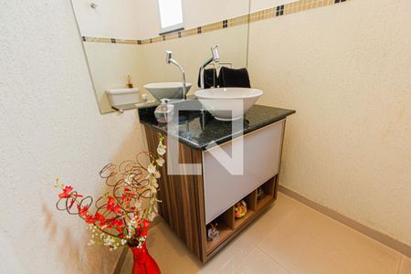 Casa à venda com 250m², 3 quartos e 4 vagas Casa à venda com 250m², 3 quartos e 4 vagasLavabo