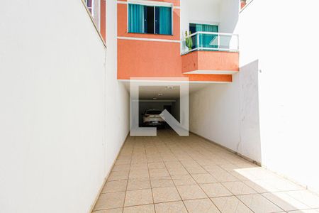 Casa à venda com 250m², 3 quartos e 4 vagas Casa à venda com 250m², 3 quartos e 4 vagasGaragem