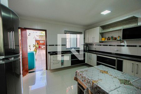 Casa à venda com 250m², 3 quartos e 4 vagas Casa à venda com 250m², 3 quartos e 4 vagasCozinha