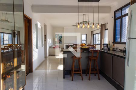 Apartamento à venda com 174m², 4 quartos e 3 vagasCozinha