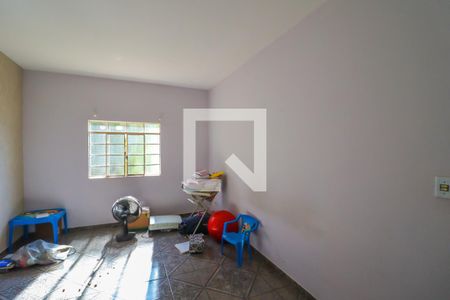 Casa à venda com 180m², 4 quartos e 1 vaga Casa à venda com 180m², 4 quartos e 1 vagaQuarto 3