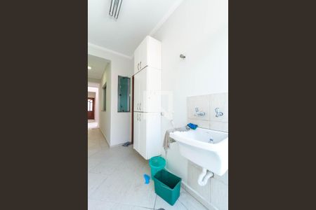 Casa à venda com 176m², 3 quartos e 4 vagasÁrea de Serviço