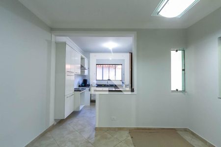 Casa à venda com 176m², 3 quartos e 4 vagasCopa