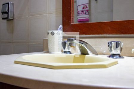 Apartamento à venda com 100m², 2 quartos e 2 vagas Apartamento à venda com 100m², 2 quartos e 2 vagasBanheiro Social