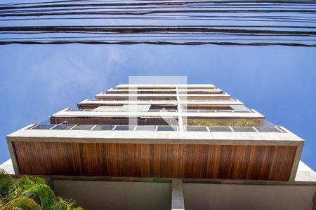 Apartamento à venda com 100m², 2 quartos e 2 vagas Apartamento à venda com 100m², 2 quartos e 2 vagasFachada