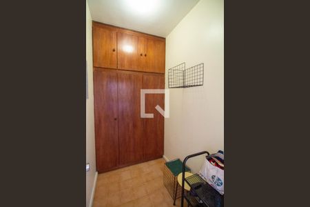 Apartamento à venda com 100m², 2 quartos e 2 vagas Apartamento à venda com 100m², 2 quartos e 2 vagasQuarto de Serviço