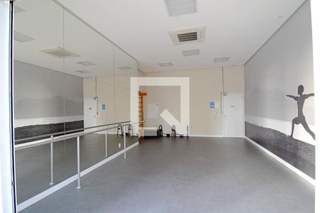 Apartamento à venda com 70m², 1 quarto e 2 vagas Apartamento à venda com 70m², 1 quarto e 2 vagasÁrea comum - Academia