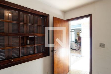 Casa à venda com 320m², 4 quartos e 3 vagas Casa à venda com 320m², 4 quartos e 3 vagasQuarto de Serviço