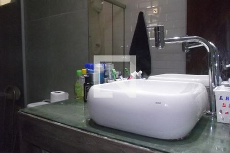 Apartamento à venda com 100m², 3 quartos e sem vagaBanheiro