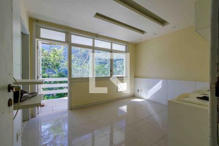 Casa para alugar com 360m², 3 quartos e 5 vagas Casa para alugar com 360m², 3 quartos e 5 vagasSuíte 2