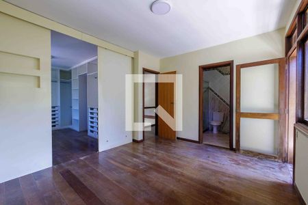 Casa para alugar com 360m², 3 quartos e 5 vagas Casa para alugar com 360m², 3 quartos e 5 vagasSuíte 1