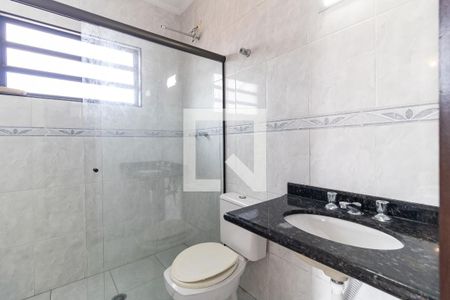 Casa à venda com 200m², 3 quartos e 4 vagas Casa à venda com 200m², 3 quartos e 4 vagasBanheiro da Suíte 1