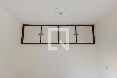 Quarto 1 de casa para alugar com 2 quartos, 90m² em Vila Constança, São Paulo