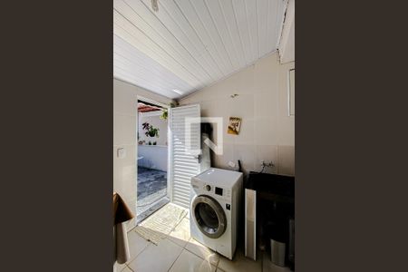 Casa à venda com 110m², 2 quartos e 2 vagasLavanderia