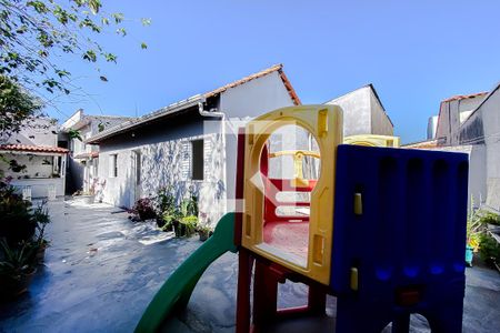 Casa à venda com 110m², 2 quartos e 2 vagasQuintal