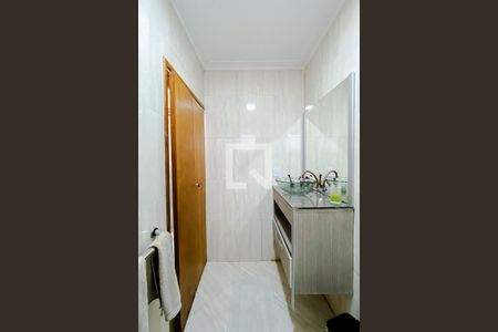 Casa à venda com 110m², 2 quartos e 2 vagasBanheiro da Suíte