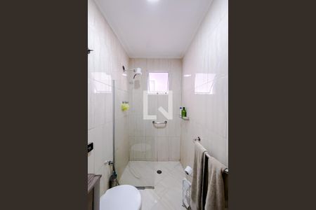 Casa à venda com 110m², 2 quartos e 2 vagasBanheiro da Suíte