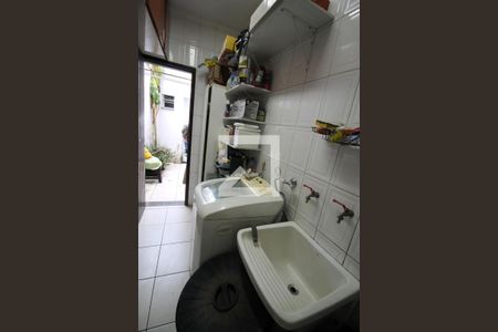 Casa à venda com 270m², 3 quartos e 2 vagasÁrea de Serviço