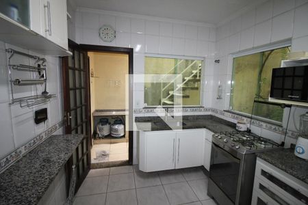 Casa à venda com 270m², 3 quartos e 2 vagasCozinha