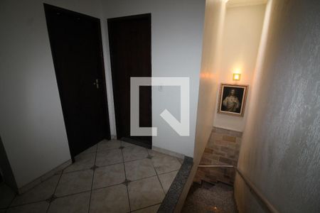 Casa à venda com 270m², 3 quartos e 2 vagasHall dos Quartos