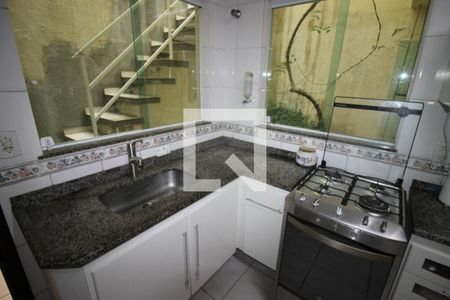 Casa à venda com 270m², 3 quartos e 2 vagasCozinha