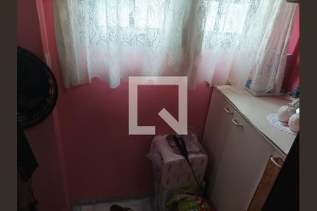 Casa à venda com 108m², 2 quartos e 2 vagasBanheiro quarto suíte