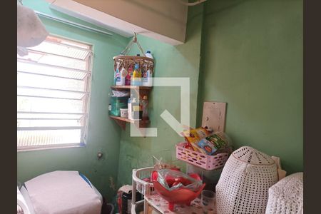 Casa à venda com 108m², 2 quartos e 2 vagasLavanderia