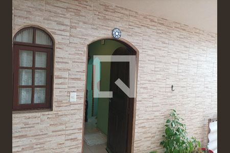 Casa à venda com 108m², 2 quartos e 2 vagasQuintal