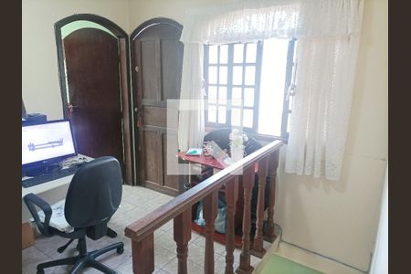 Casa à venda com 108m², 2 quartos e 2 vagasHall dos quartos