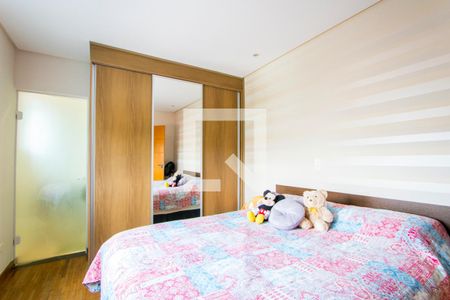 Casa à venda com 200m², 3 quartos e 4 vagas Casa à venda com 200m², 3 quartos e 4 vagasQuarto 3 - Suíte