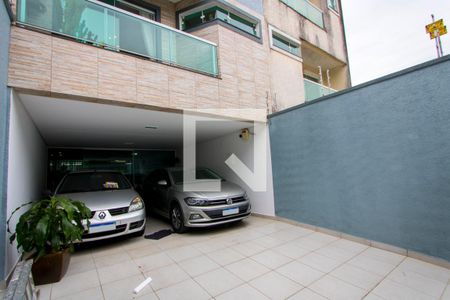 Casa à venda com 200m², 3 quartos e 4 vagas Casa à venda com 200m², 3 quartos e 4 vagasGaragem