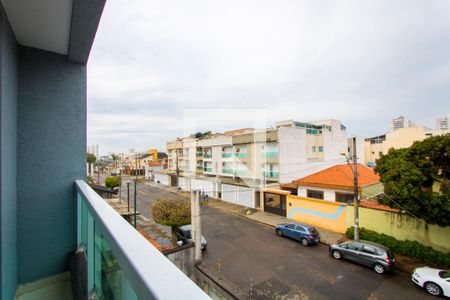 Casa à venda com 200m², 3 quartos e 4 vagas Casa à venda com 200m², 3 quartos e 4 vagasVaranda do quarto 1