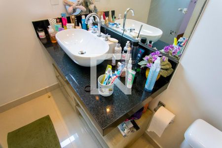 Casa à venda com 200m², 3 quartos e 4 vagas Casa à venda com 200m², 3 quartos e 4 vagasBanheiro do quarto 3