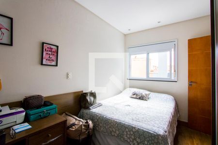 Casa à venda com 200m², 3 quartos e 4 vagas Casa à venda com 200m², 3 quartos e 4 vagasQuarto 2 - Suíte