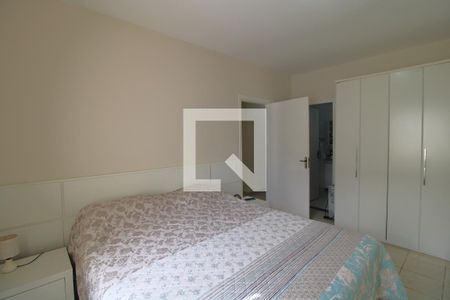 Suíte de casa para alugar com 3 quartos, 220m² em Jardim Campo Grande, São Paulo
