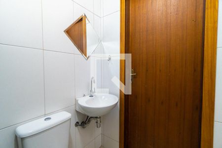 Casa de condomínio à venda com 174m², 3 quartos e 4 vagas Casa de condomínio à venda com 174m², 3 quartos e 4 vagasBanheiro de Serviço