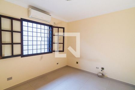 Casa de condomínio à venda com 174m², 3 quartos e 4 vagas Casa de condomínio à venda com 174m², 3 quartos e 4 vagasQuarto 3