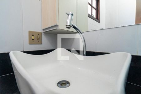 Casa de condomínio à venda com 174m², 3 quartos e 4 vagas Casa de condomínio à venda com 174m², 3 quartos e 4 vagasBanheiro