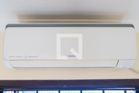 Casa de condomínio à venda com 174m², 3 quartos e 4 vagas Casa de condomínio à venda com 174m², 3 quartos e 4 vagasAr condicionado