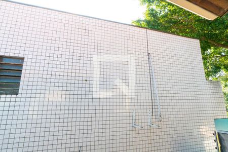 Casa de condomínio à venda com 174m², 3 quartos e 4 vagas Casa de condomínio à venda com 174m², 3 quartos e 4 vagasVista