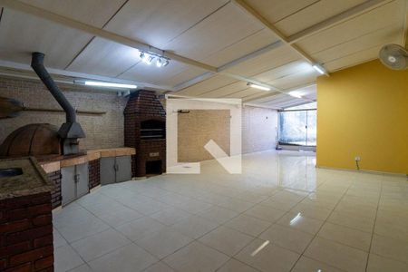 Casa de condomínio à venda com 174m², 3 quartos e 4 vagas Casa de condomínio à venda com 174m², 3 quartos e 4 vagasÁrea comum - Salão de festas