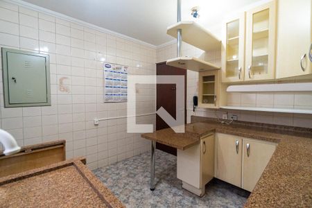 Casa de condomínio à venda com 174m², 3 quartos e 4 vagas Casa de condomínio à venda com 174m², 3 quartos e 4 vagasCozinha