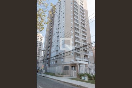 Apartamento para alugar com 55m², 2 quartos e 1 vaga Apartamento para alugar com 55m², 2 quartos e 1 vagaFachada