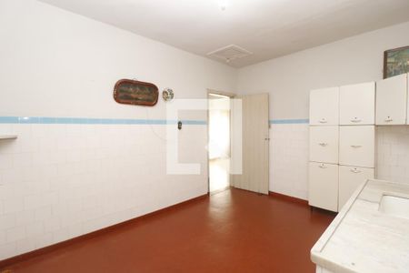 Casa à venda com 270m², 5 quartos e 4 vagasCozinha 1